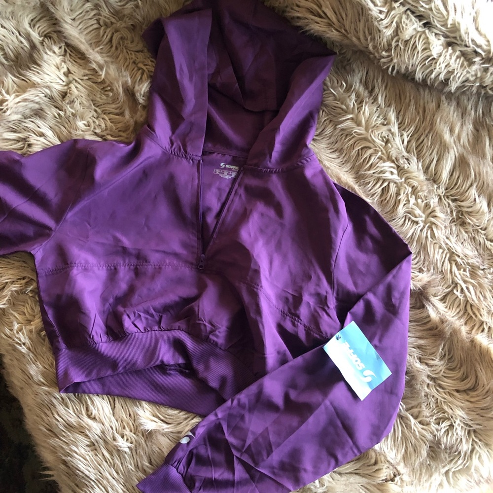 Soffe | Girl’s Squad Quarter-Zip Crop Hoodie | XL